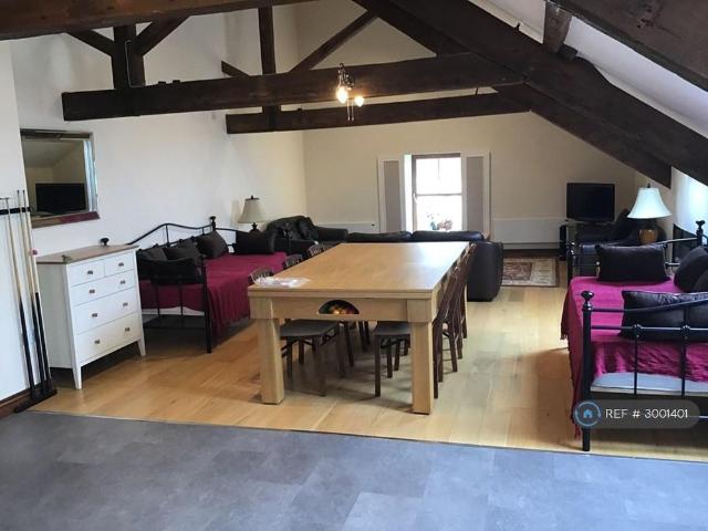 Apartment for rent in Kidwelly, Wales