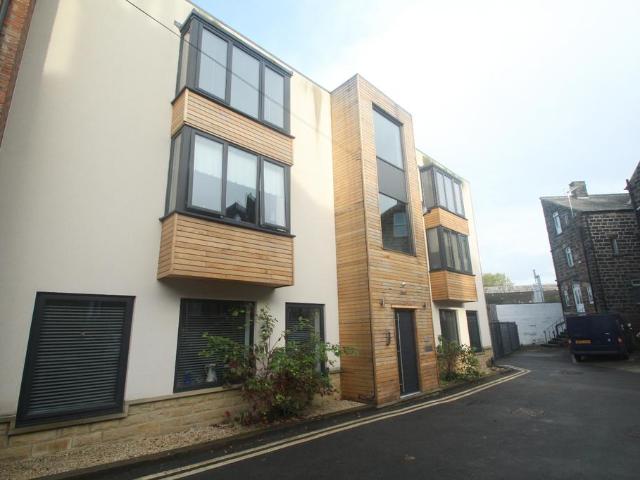 Flat for rent in High Harrogate, Harrogate