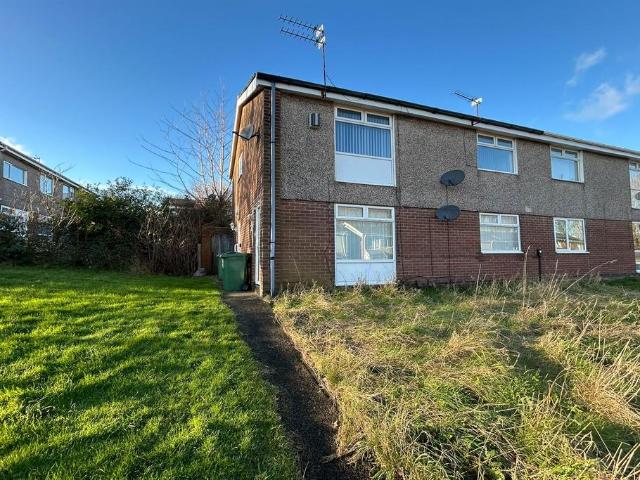 Flat for rent in Hollycarrside, Sunderland