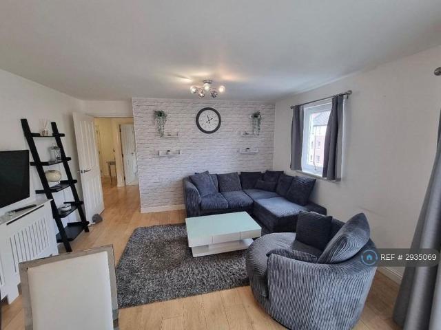 Apartment for rent in Scotstounhill, Scotstoun