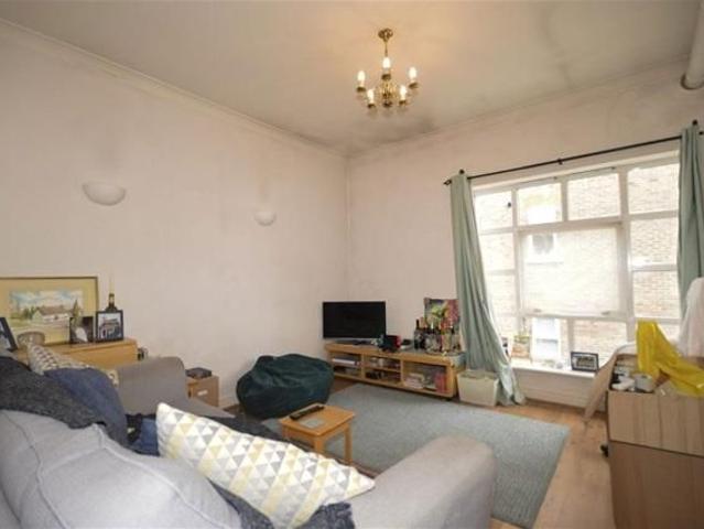 Apartment for rent in St Albans, Five Acres
