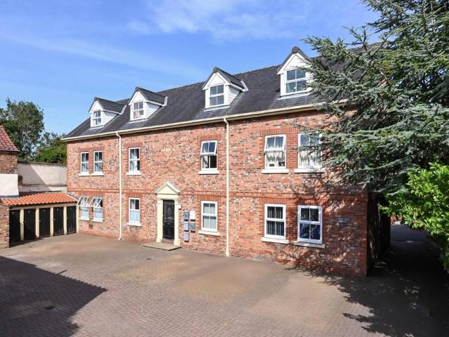 Flat for rent in High Field, York