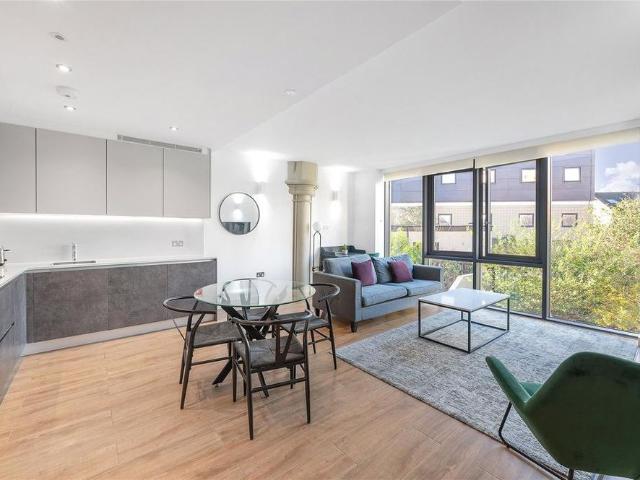 Apartment for rent in London Borough of Hounslow, Greater London