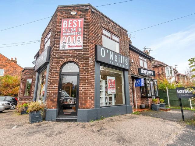 Flat for rent in Greystone Heath, Warrington
