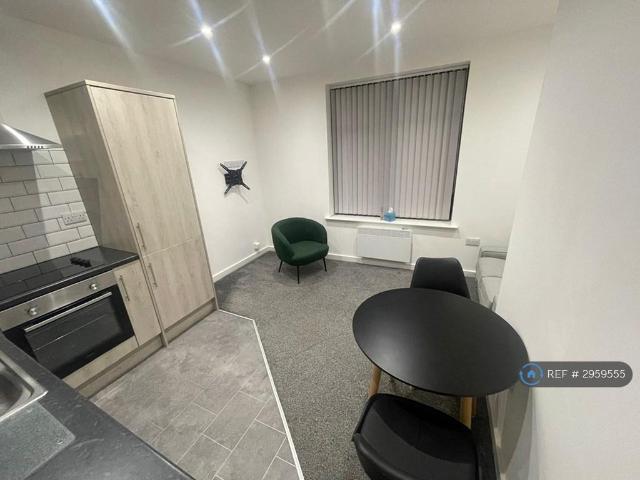 Flat for rent in Pudsey, West Yorkshire