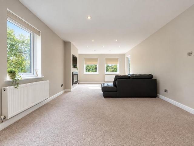 Apartment for rent in Elmdon, West Midlands