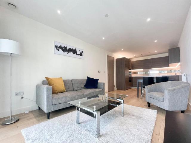 Flat for rent in Callis Yard, Greater London
