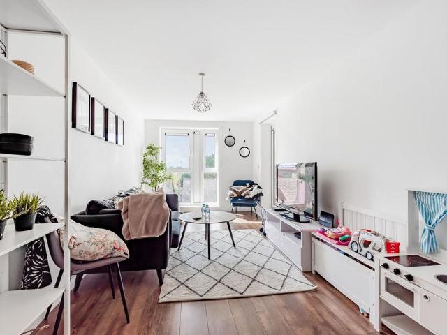 Apartment for rent in Slough