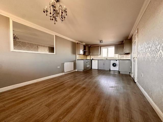 Apartment for rent in North End, Greater London