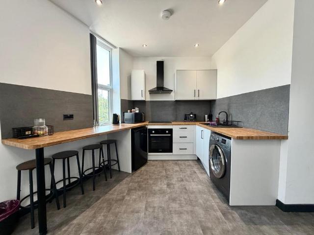 Flat for rent in Old Trafford, Trafford Park