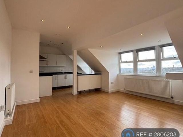 Flat for rent in London Borough of Croydon, South Norwood