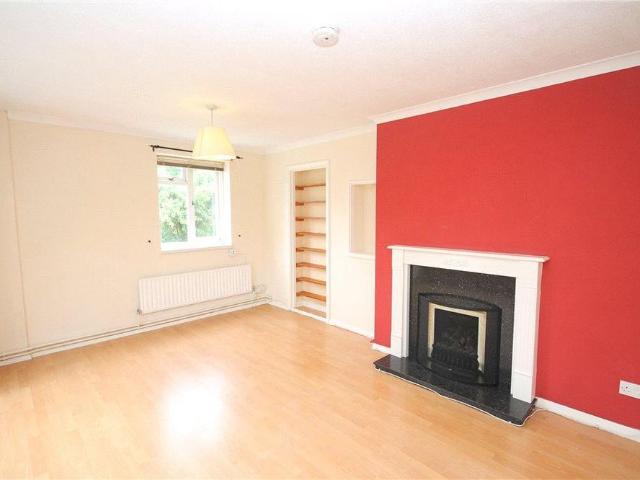 Apartment for rent in Carshalton Beeches, Greater London