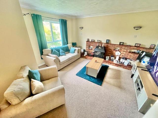 Apartment for rent in Old Lakenham, East Bank