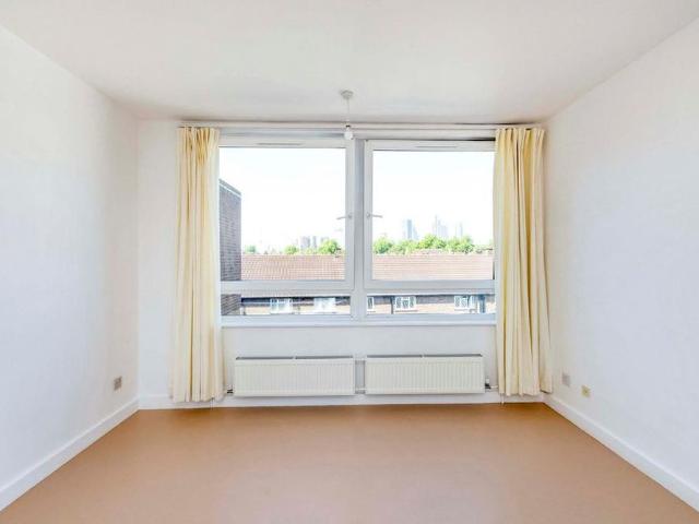 Apartment for rent in Kennington, Greater London