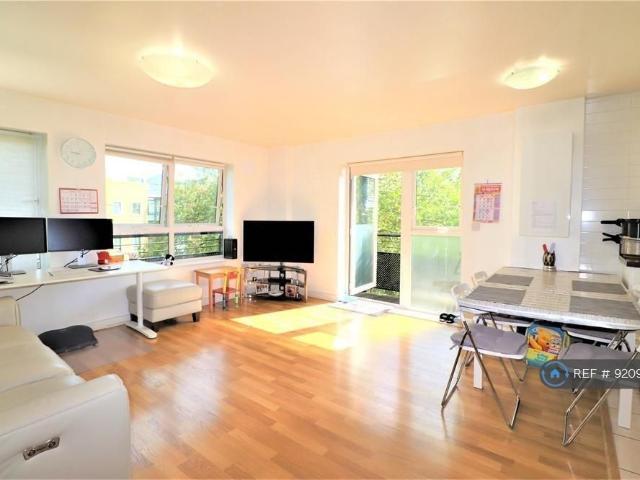 Apartment for rent in London Borough of Hounslow, Spring Grove