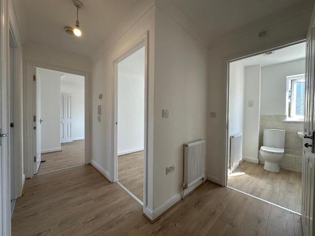 Flat for rent in Dagenham, Greater London