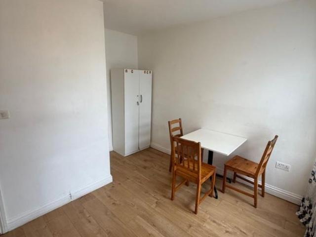 Apartment for rent in Becontree, Greater London
