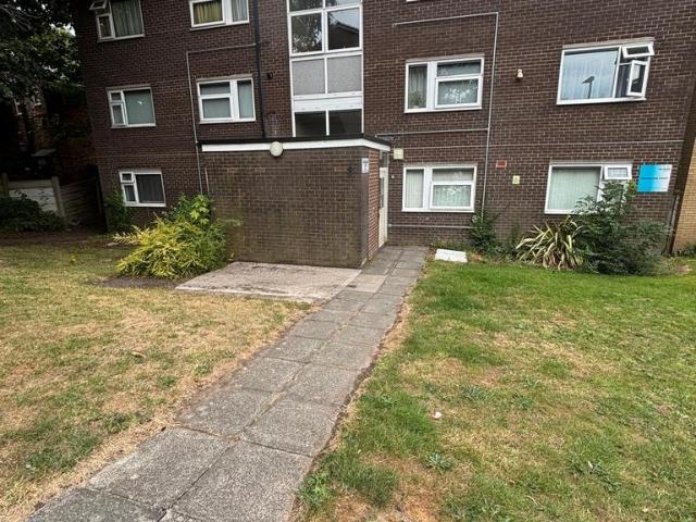 Flat for rent in Kirkhams, Bury