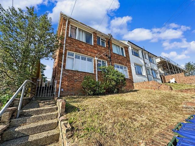 Flat for rent in Denton, Iford