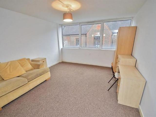 Apartment for rent in The Close, Hampshire
