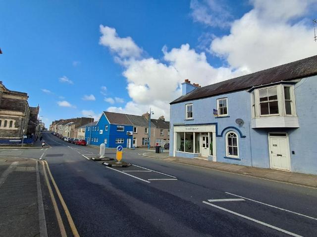Flat for rent in Pembroke Dock, Wales