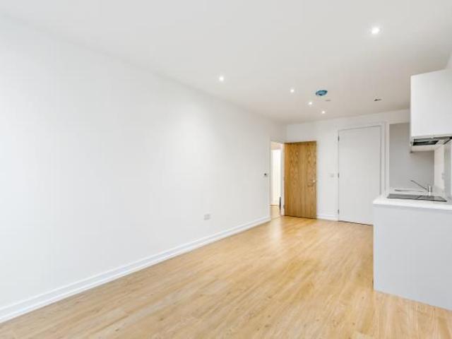 Apartment for rent in The Close, Hampshire