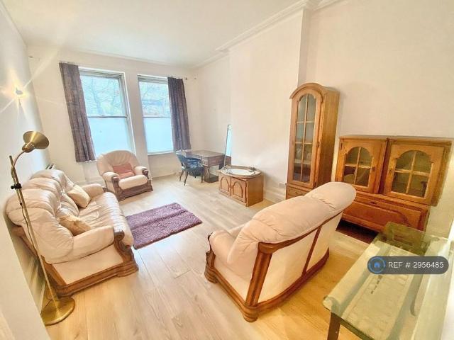 Apartment for rent in St. John's Wood, Greater London