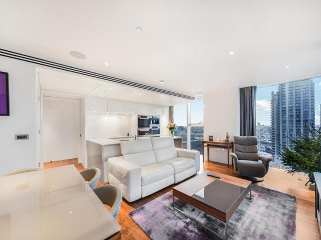 Flat for rent in Lyons, Greater London
