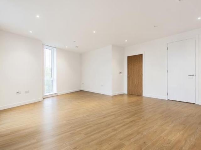 Apartment for rent in The Close, Hampshire