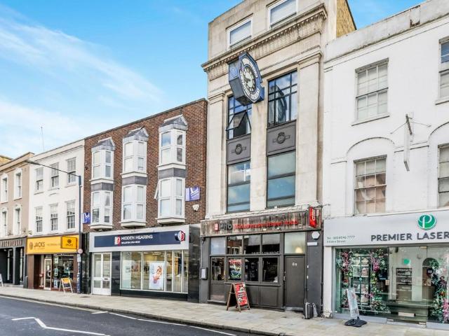 Flat for rent in Norbiton, Greater London