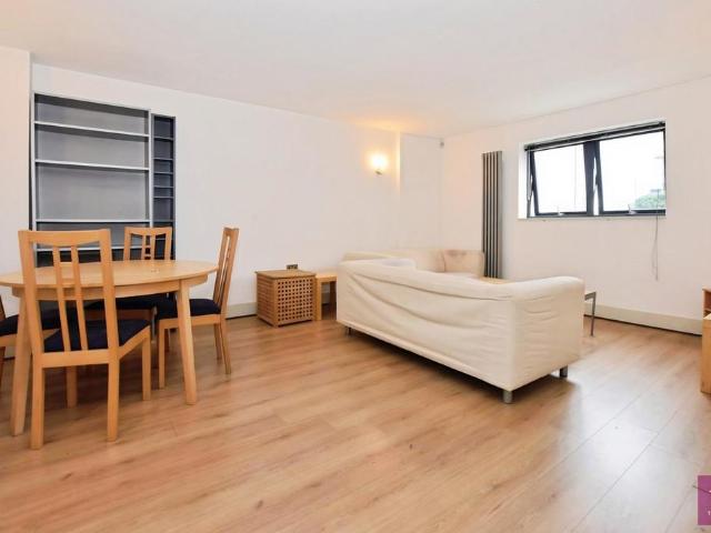 Flat for rent in City Centre, Georgia