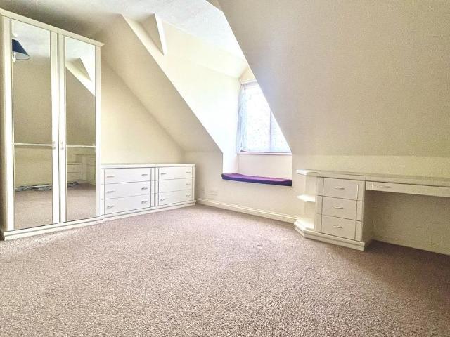 Apartment for rent in Church Cowley, The Slade