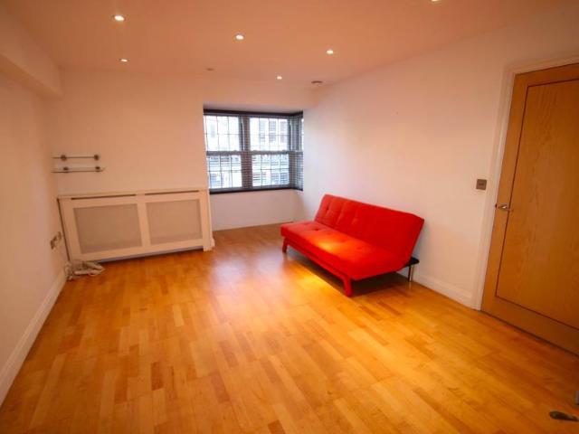 Apartment for rent in Alton Barnes, Essex