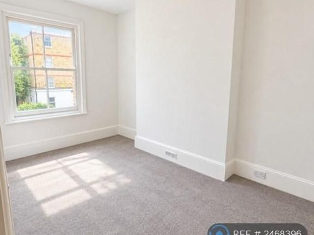 Apartment for rent in Millmead, Acol