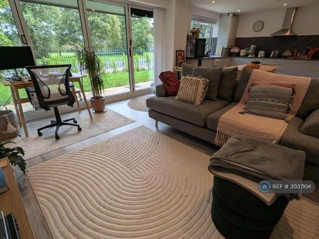 Apartment for rent in Birkenhead, Wirral