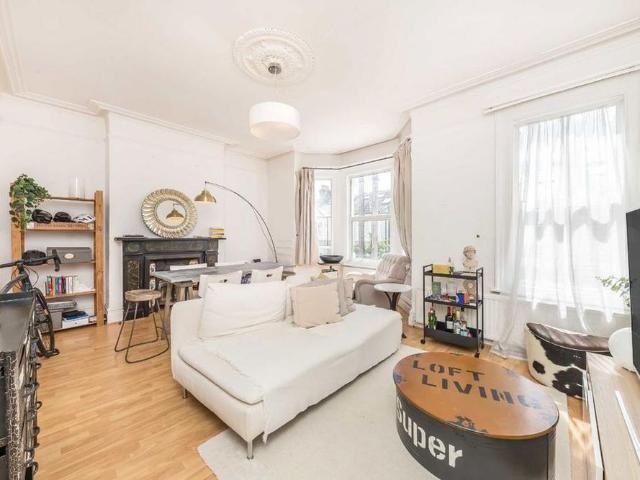 Apartment for rent in Balham, Greater London