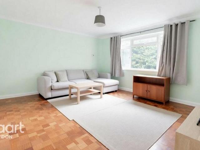 Apartment for rent in London Borough of Croydon, Waddon