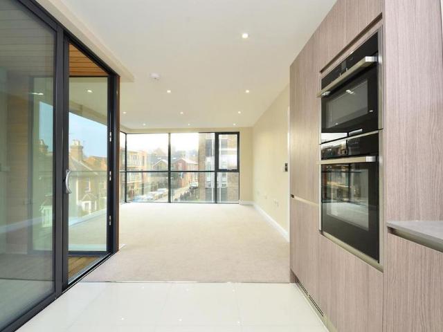 Apartment for rent in Guildford Park, Guildford