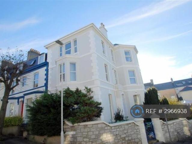 Flat for rent in Mount Wise