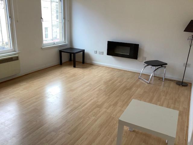 Flat for rent in Southside, Scotland