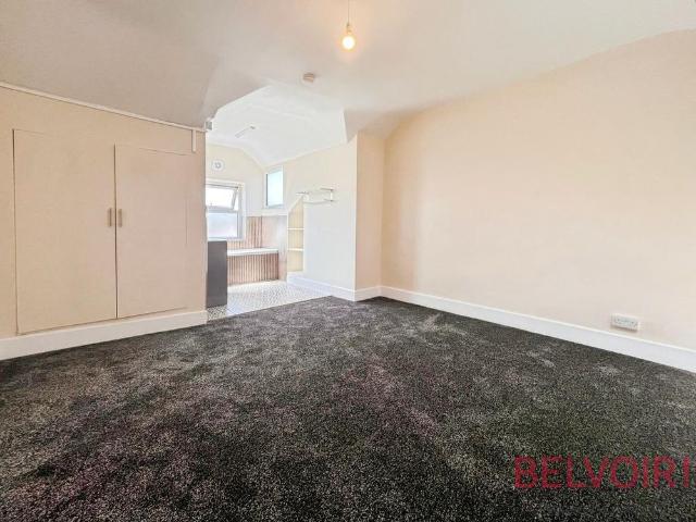 Apartment for rent in Cinderhill, Haddon