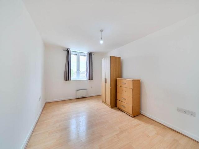 Apartment for rent in Hayes, Greater London