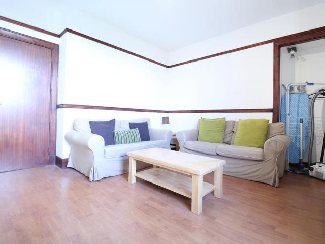 Flat for rent in Ashley, Ballindoch