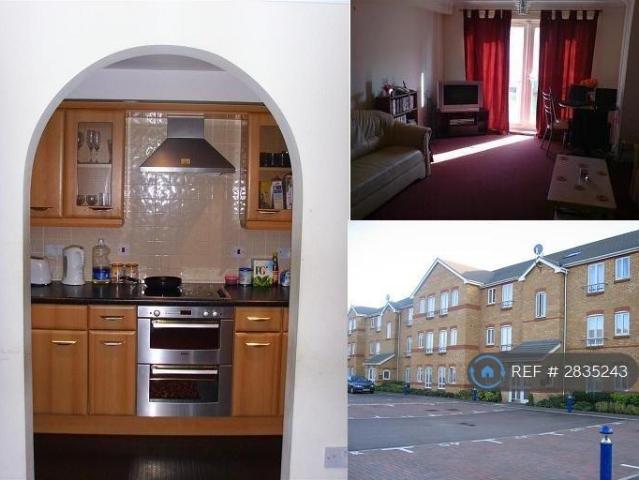 Flat for rent in London Borough of Hounslow, Isle Of Man