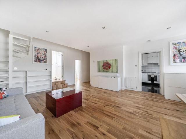 Apartment for rent in South Kensington, Greater London