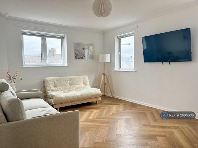 Flat for rent in Bangor, Wales