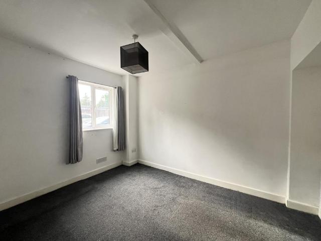 Flat for rent in Brackenfield, East Midlands