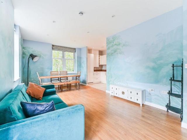 Apartment for rent in Carshalton-on-the-Hill, Greater London