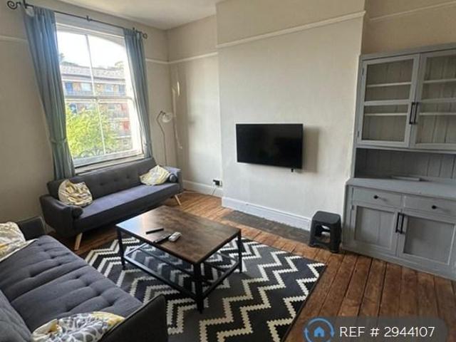 Flat for rent in Shepherd's Bush, Greater London