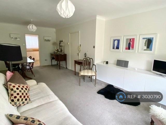 Apartment for rent in The Close, Hampshire
